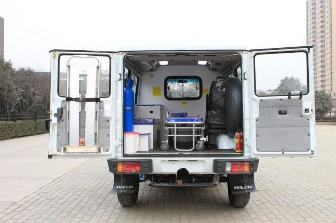 4WD Rhd Low Price Diesel Ambulance Vehicle Euro V