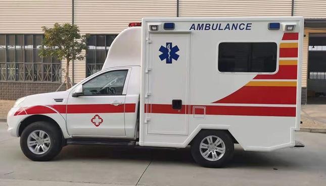 4WD LHD Cummins Engine Emergency Ambulance Car Vehicle ICU